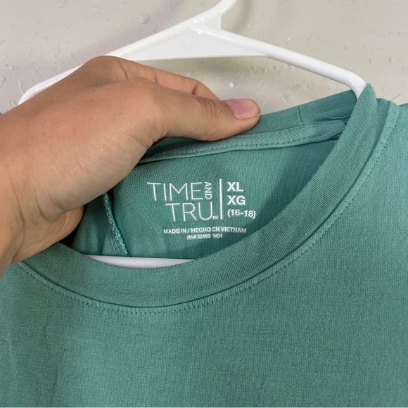 🦋 Time & Tru Green Sleeveless Shift Dress Pockets Comfy Casual Summer XL Stretch - Picture 2 of 7